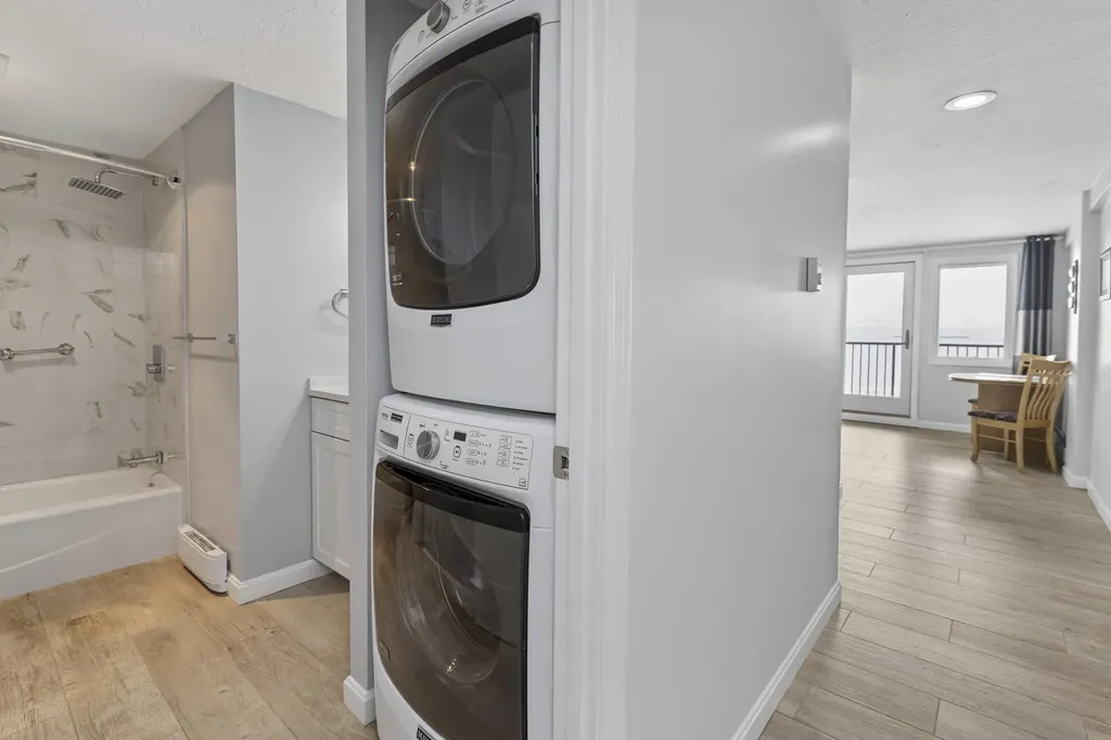 191 E Grand Avenue Old Orchard Beach ME 04064