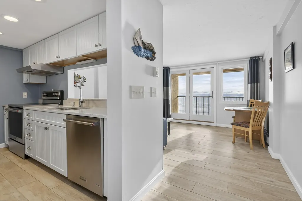 191 E Grand Avenue Old Orchard Beach ME 04064