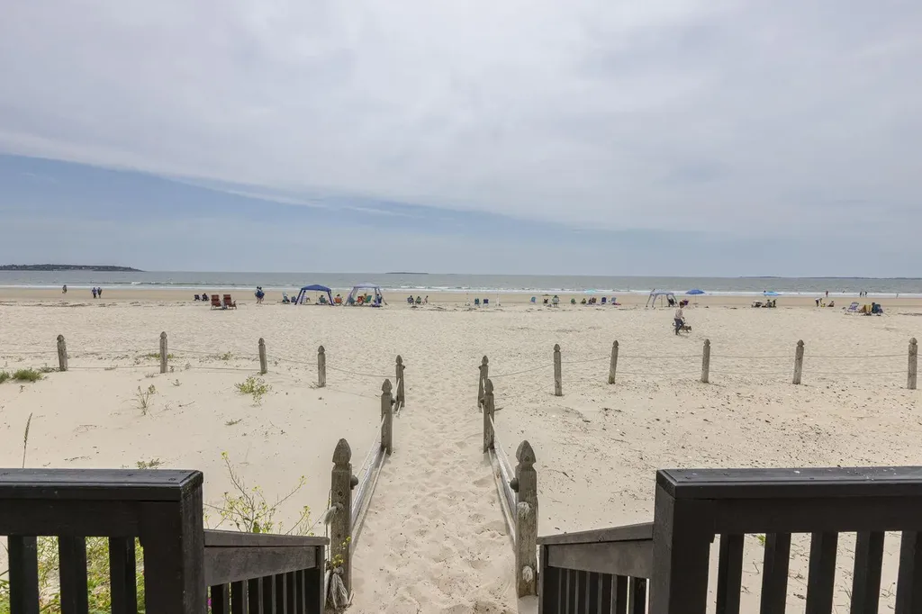 191 E Grand Avenue Old Orchard Beach ME 04064