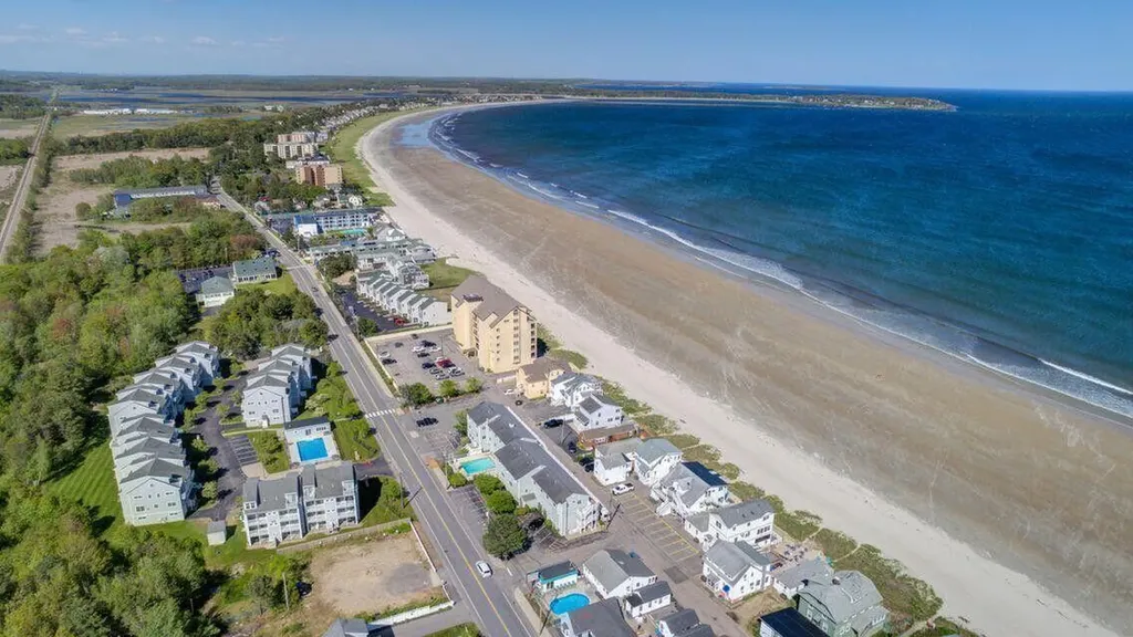191 E Grand Avenue Old Orchard Beach ME 04064