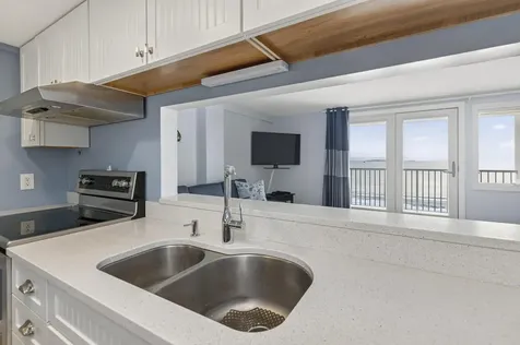 191 E Grand Avenue Old Orchard Beach ME 04064