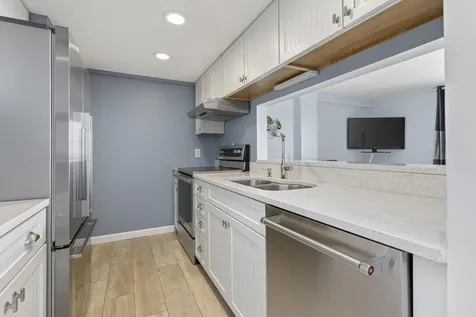 191 E Grand Avenue Old Orchard Beach ME 04064