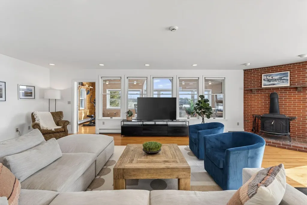 1275 Sawyer Road Cape Elizabeth ME 04107