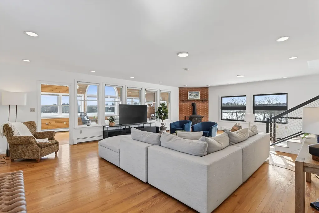 1275 Sawyer Road Cape Elizabeth ME 04107