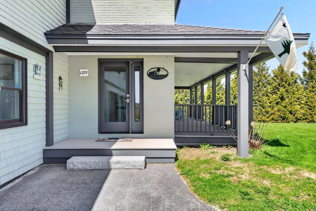 1275 Sawyer Road Cape Elizabeth ME 04107