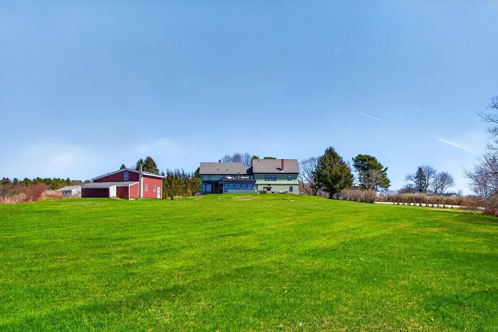1275 Sawyer Road Cape Elizabeth ME 04107