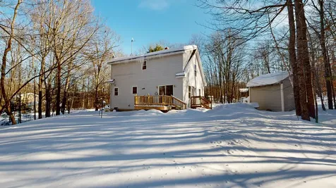 15 D And B Buckfield ME 04220