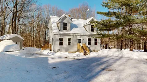 15 D And B Buckfield ME 04220