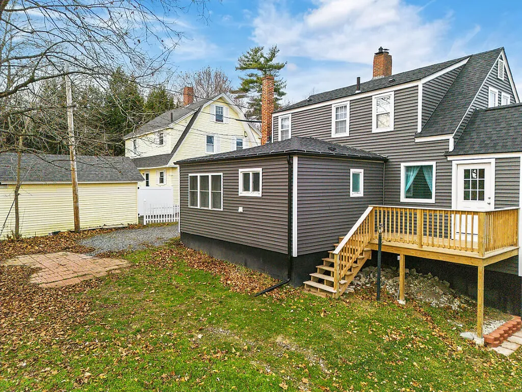 18 Manley Street Augusta ME 04330