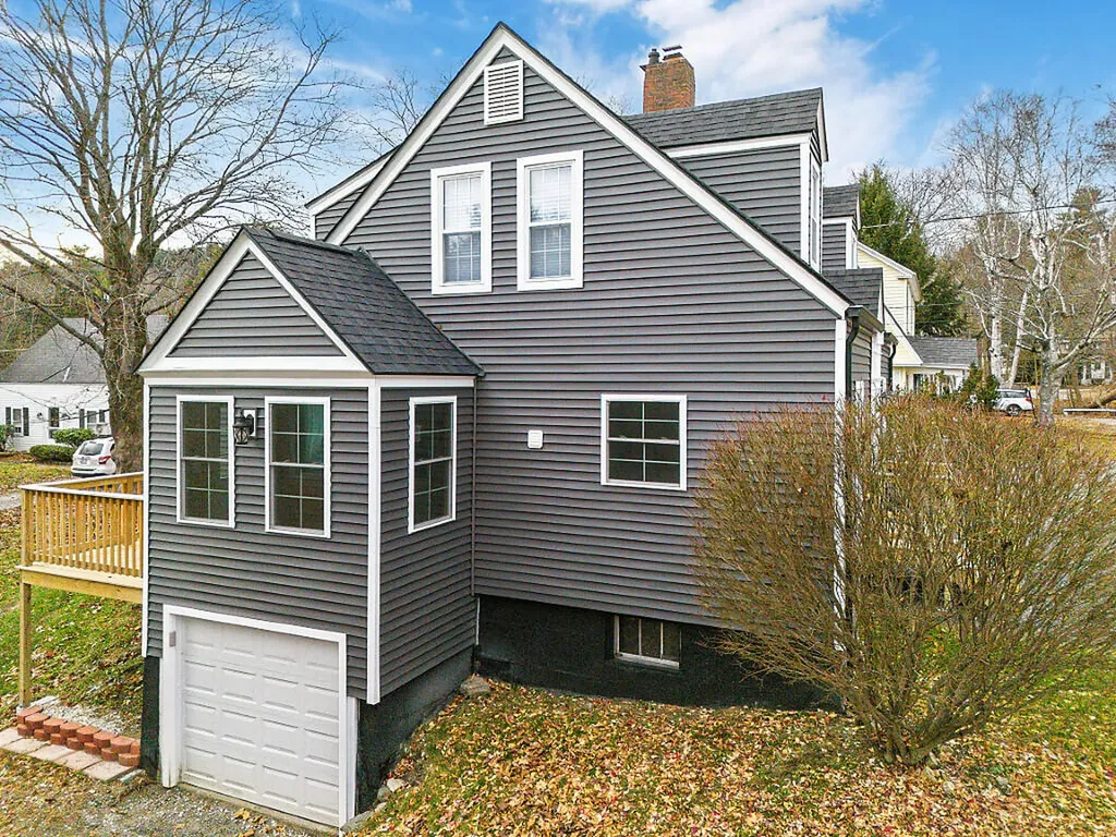 18 Manley Street Augusta ME 04330