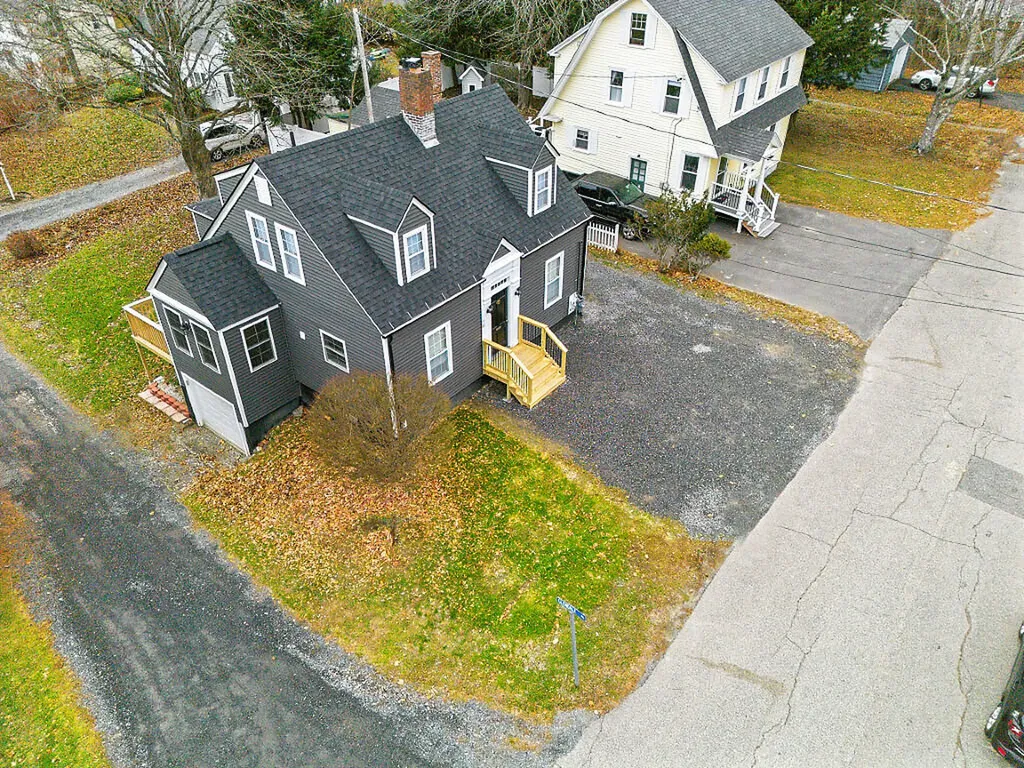 18 Manley Street Augusta ME 04330