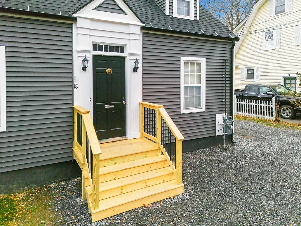 18 Manley Street Augusta ME 04330