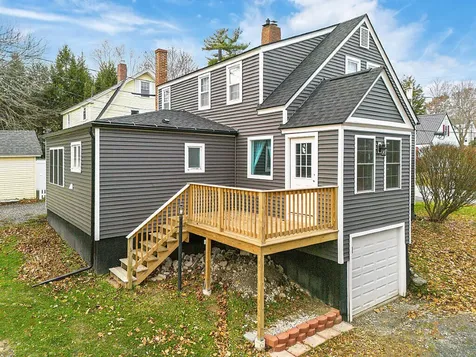 18 Manley Street Augusta ME 04330