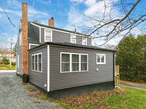 18 Manley Street Augusta ME 04330