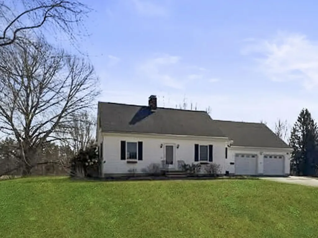 578 Main Street Monmouth ME 04259