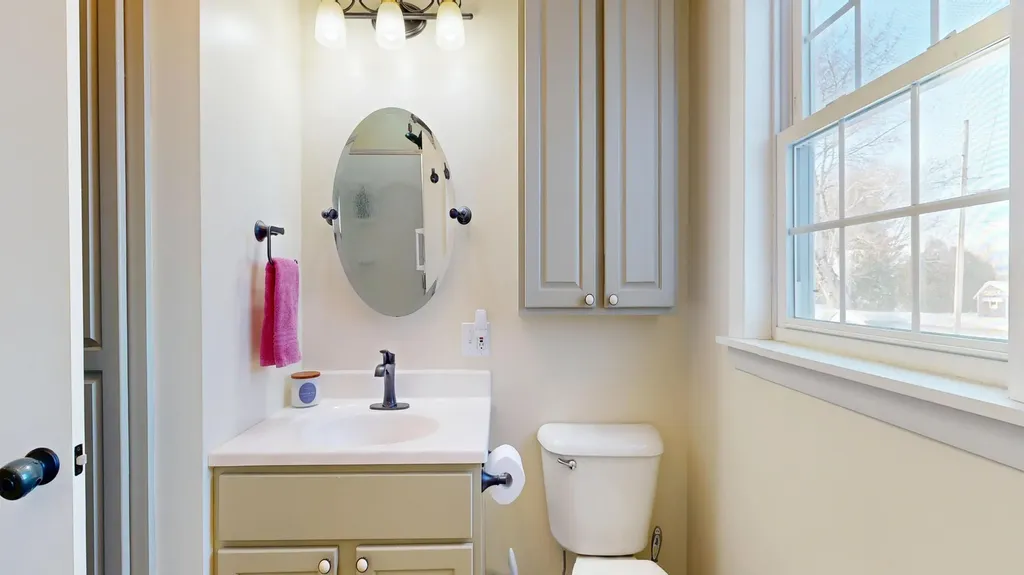 578 Main Street Monmouth ME 04259