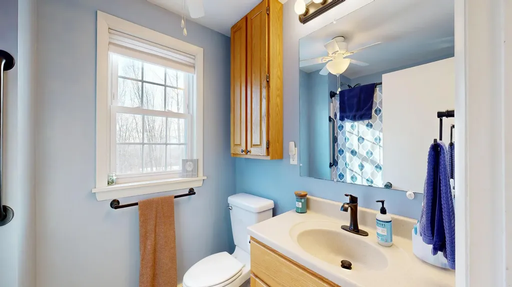 578 Main Street Monmouth ME 04259
