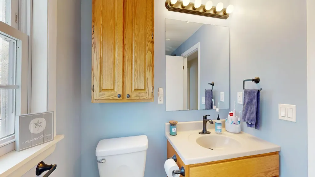 578 Main Street Monmouth ME 04259