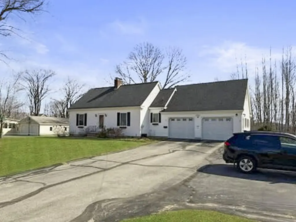 578 Main Street Monmouth ME 04259