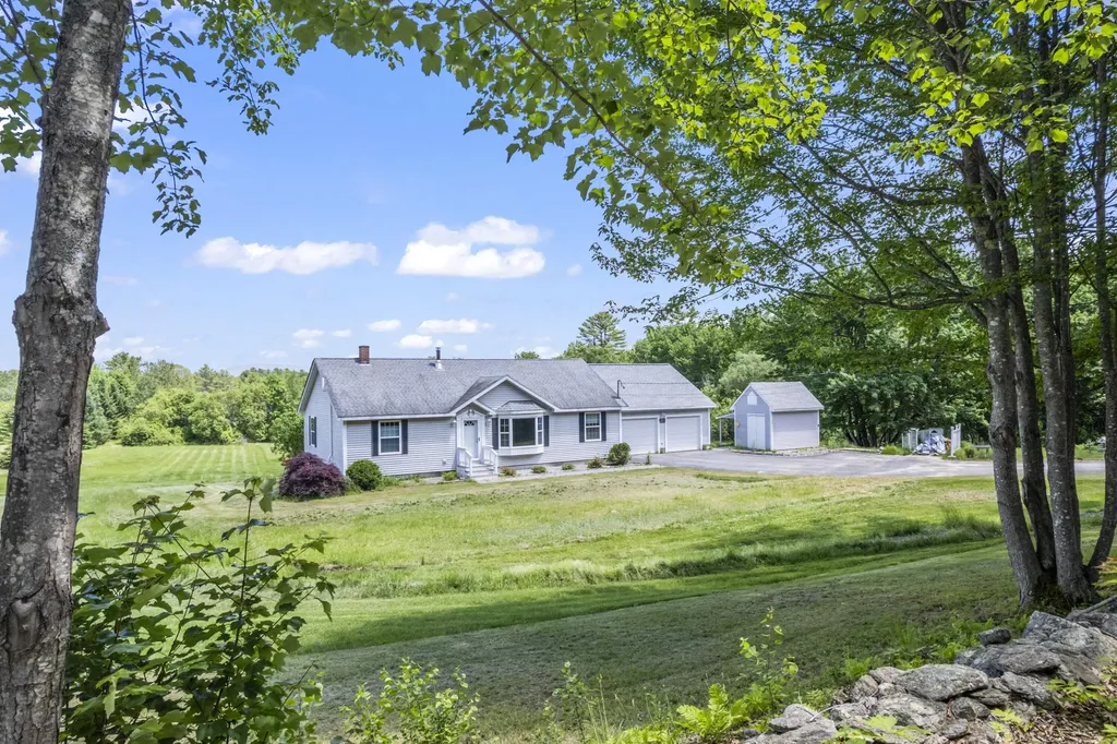 183 Country Club Road Norway ME 04268