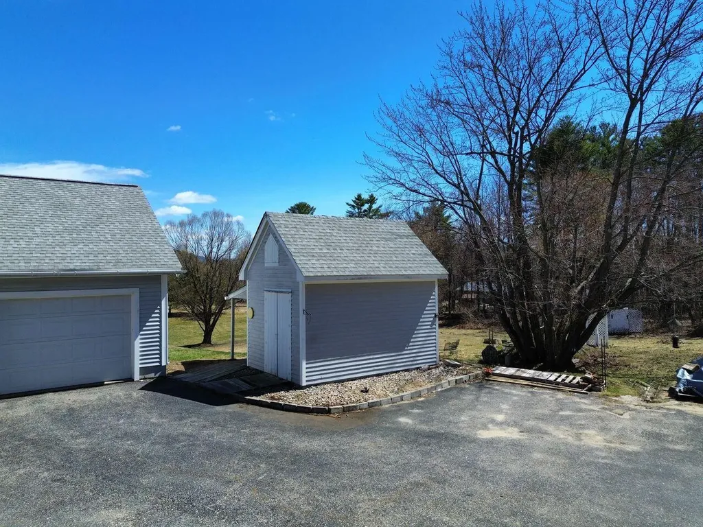 183 Country Club Road Norway ME 04268
