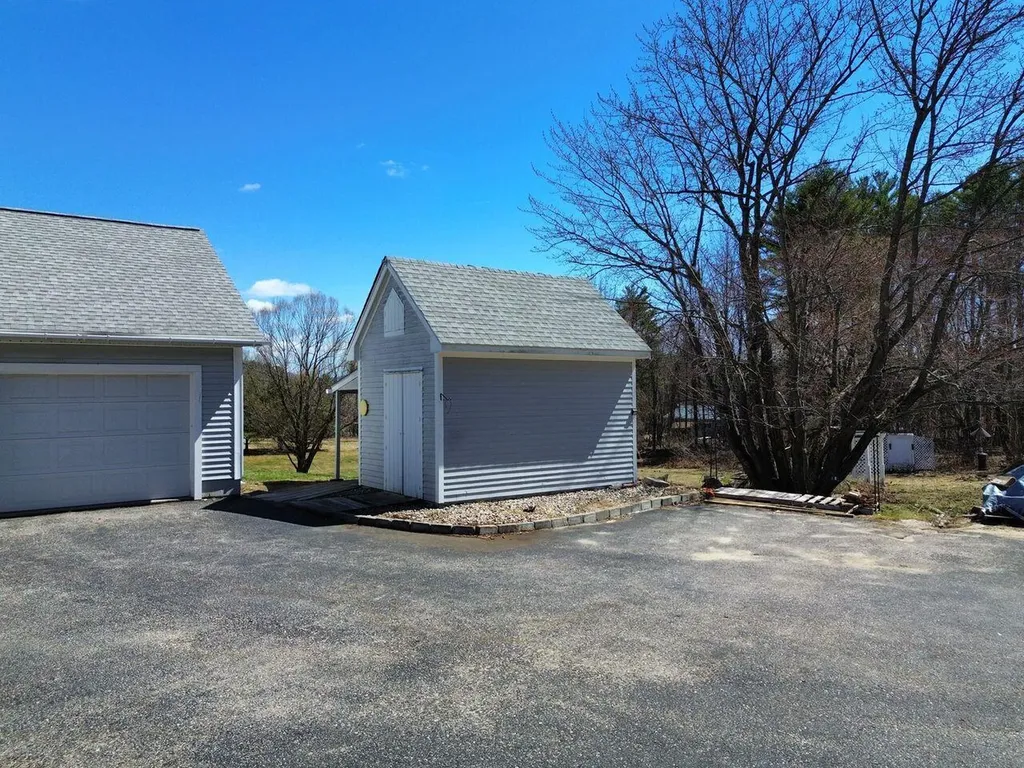 183 Country Club Road Norway ME 04268