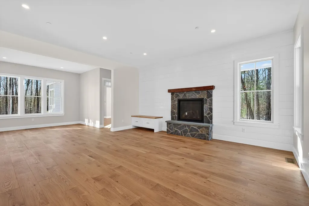 9 Acorn Avenue Kennebunkport ME 04046