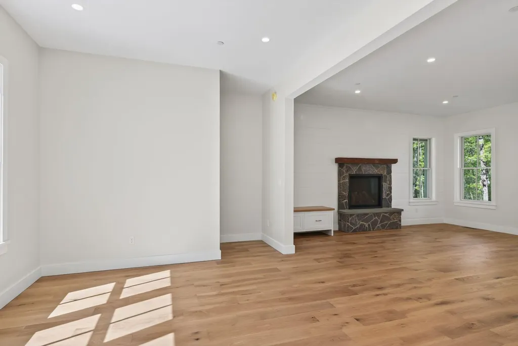 9 Acorn Avenue Kennebunkport ME 04046