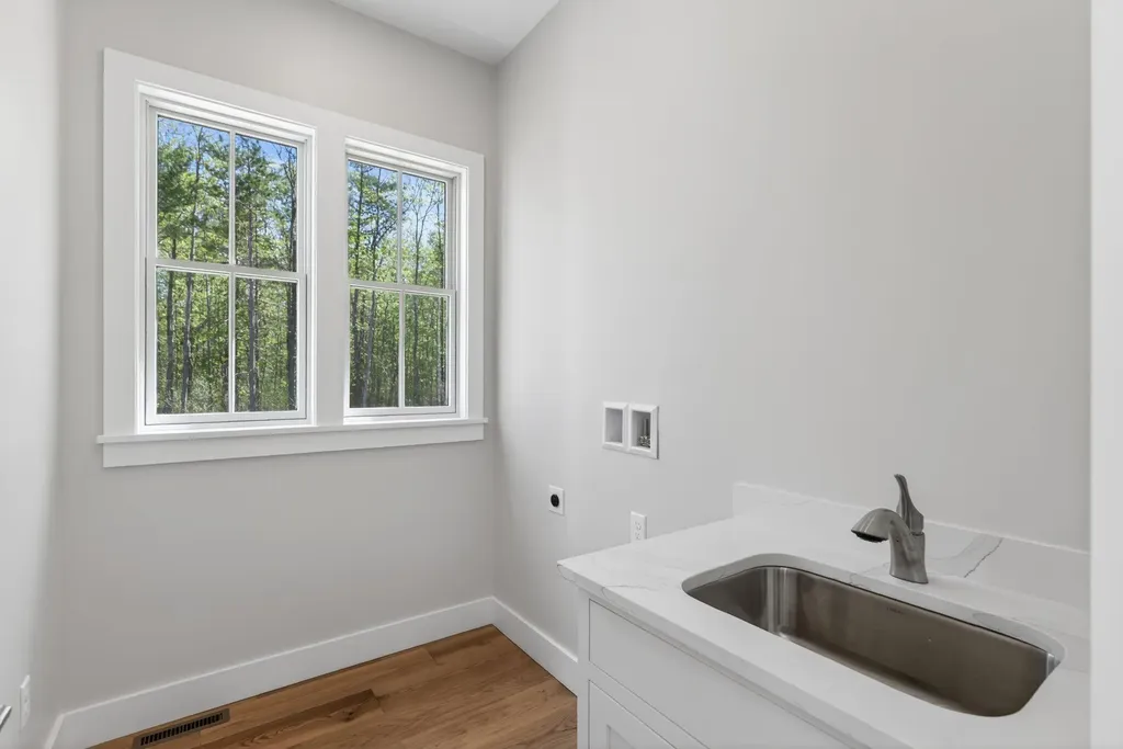 9 Acorn Avenue Kennebunkport ME 04046