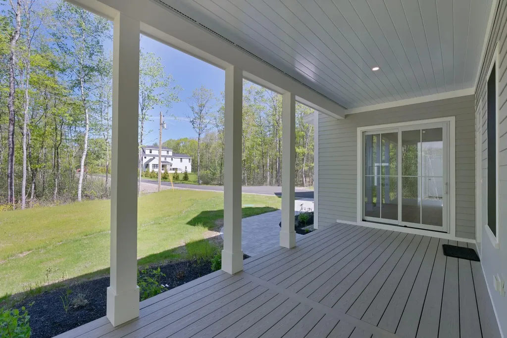9 Acorn Avenue Kennebunkport ME 04046