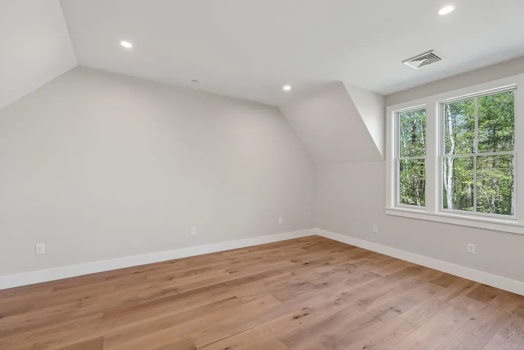 9 Acorn Avenue Kennebunkport ME 04046
