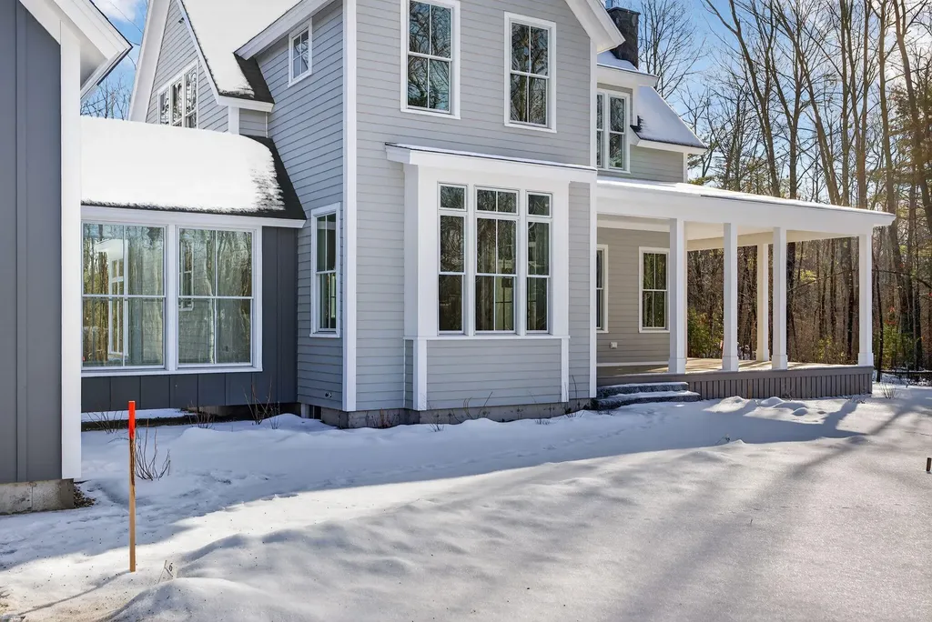 9 Acorn Avenue Kennebunkport ME 04046