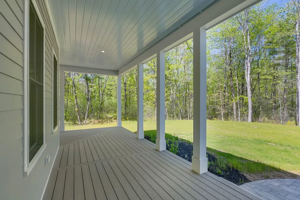 9 Acorn Avenue Kennebunkport ME 04046