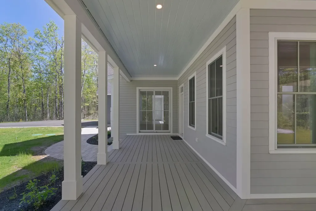 9 Acorn Avenue Kennebunkport ME 04046