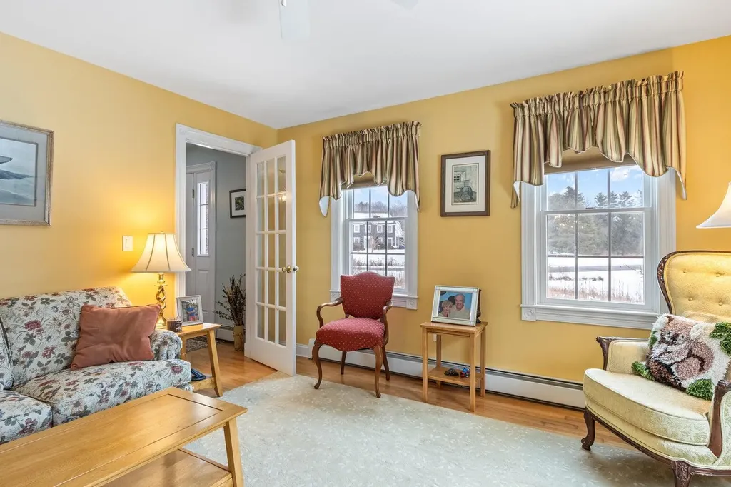 51 Old Field Road Yarmouth ME 04096