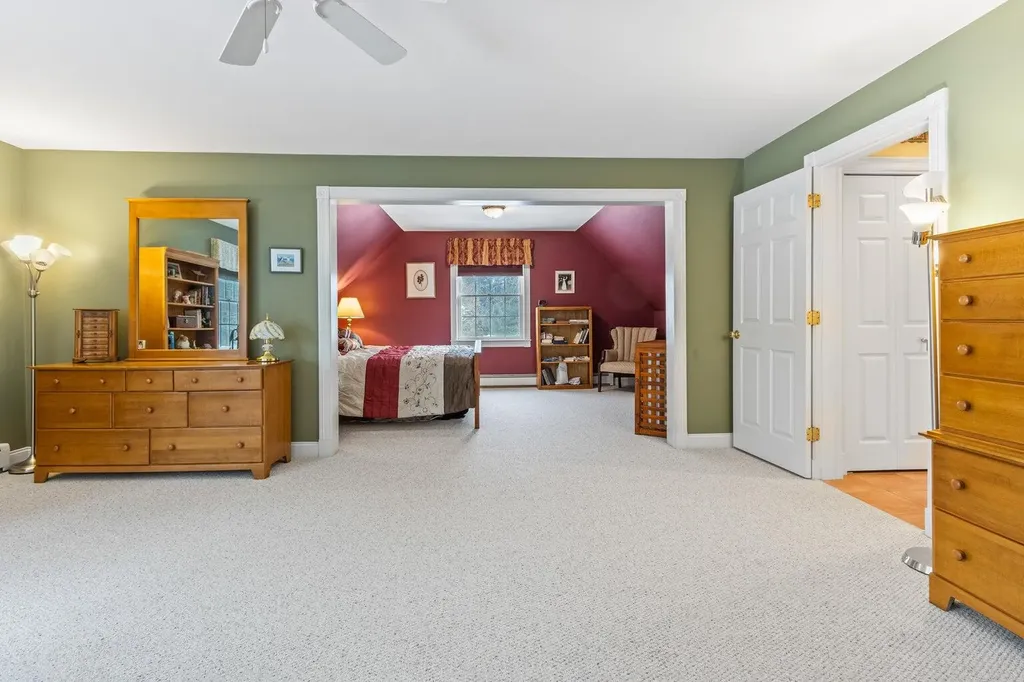 51 Old Field Road Yarmouth ME 04096