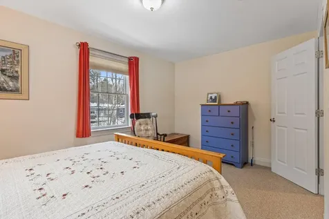 51 Old Field Road Yarmouth ME 04096