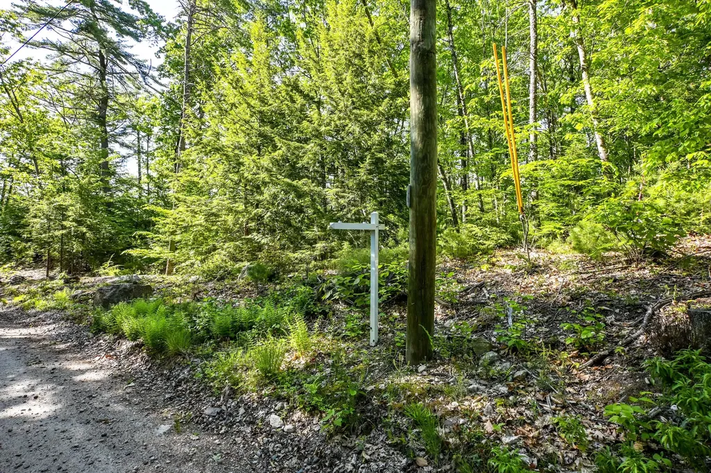 421 Middle Road Standish ME 04085