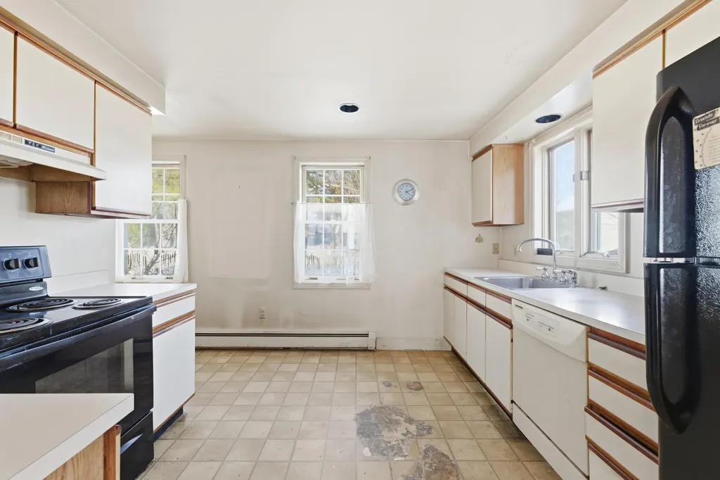 16 Larboard Lane Kennebunk ME 04043