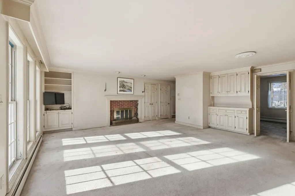 16 Larboard Lane Kennebunk ME 04043
