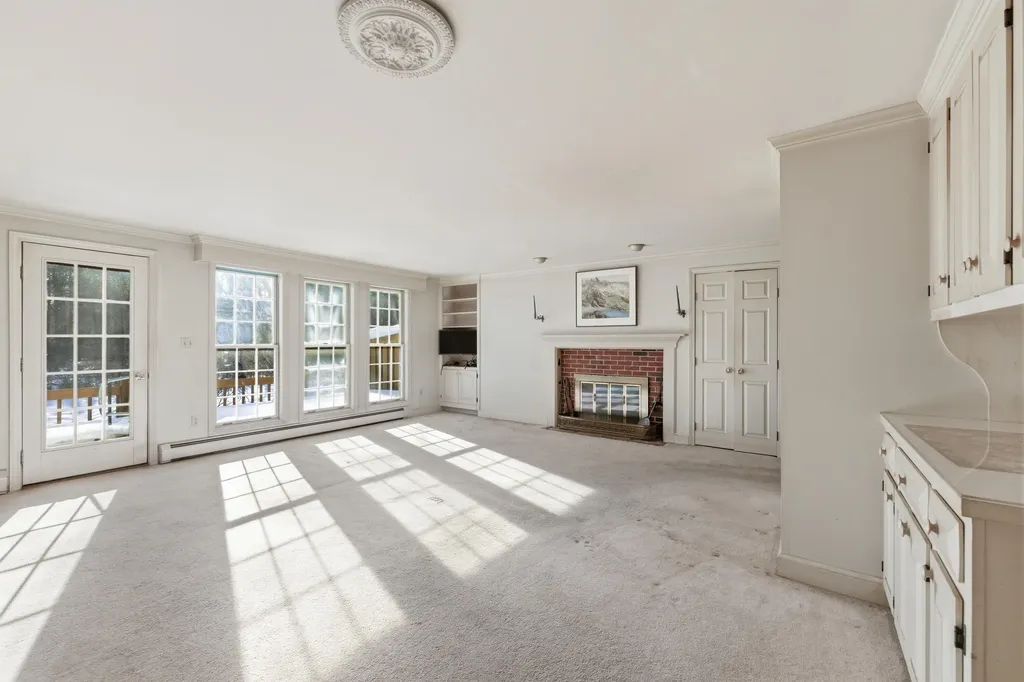 16 Larboard Lane Kennebunk ME 04043