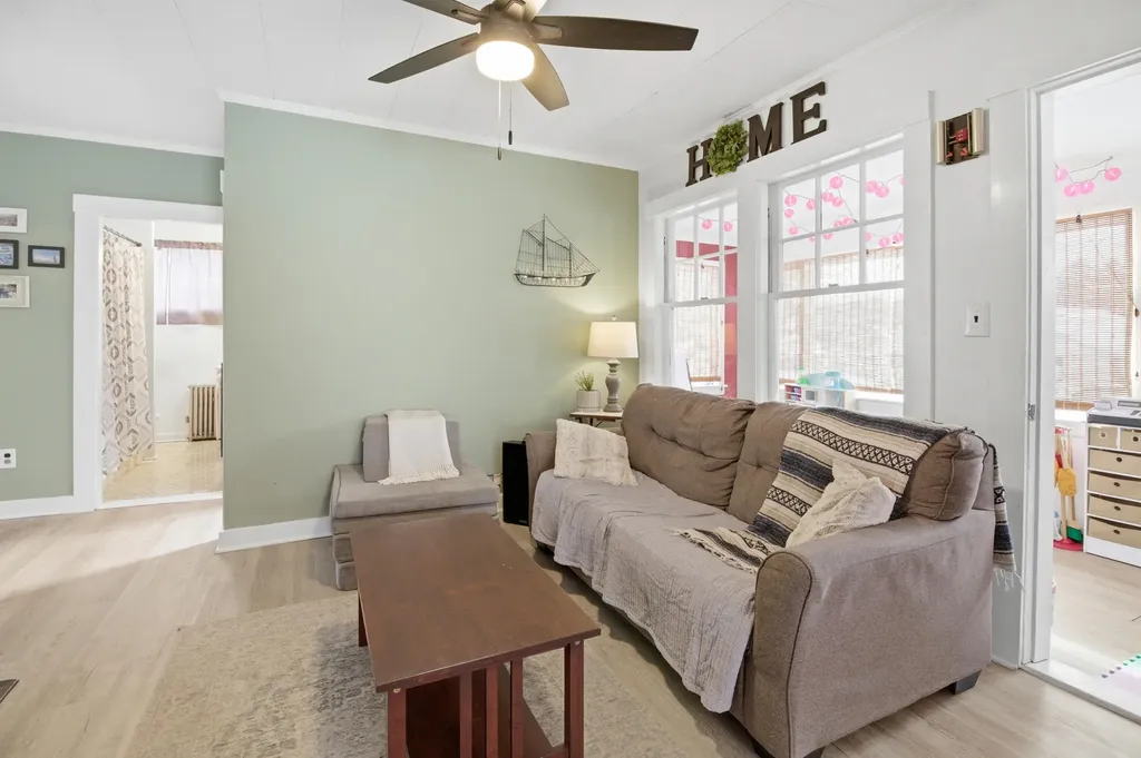 13 Longwood Avenue Augusta ME 04330
