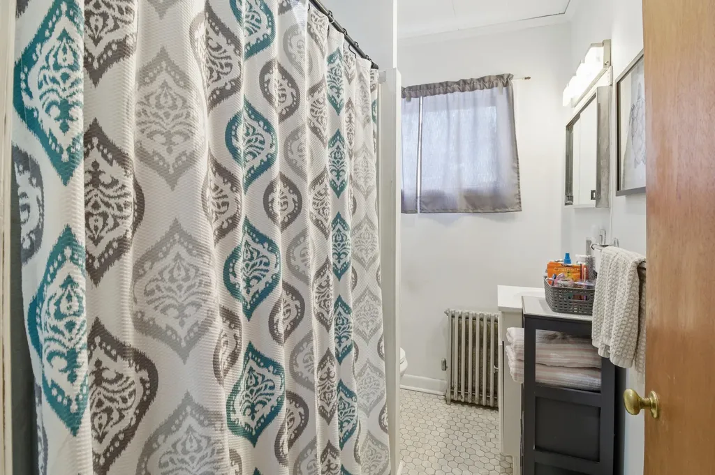 13 Longwood Avenue Augusta ME 04330