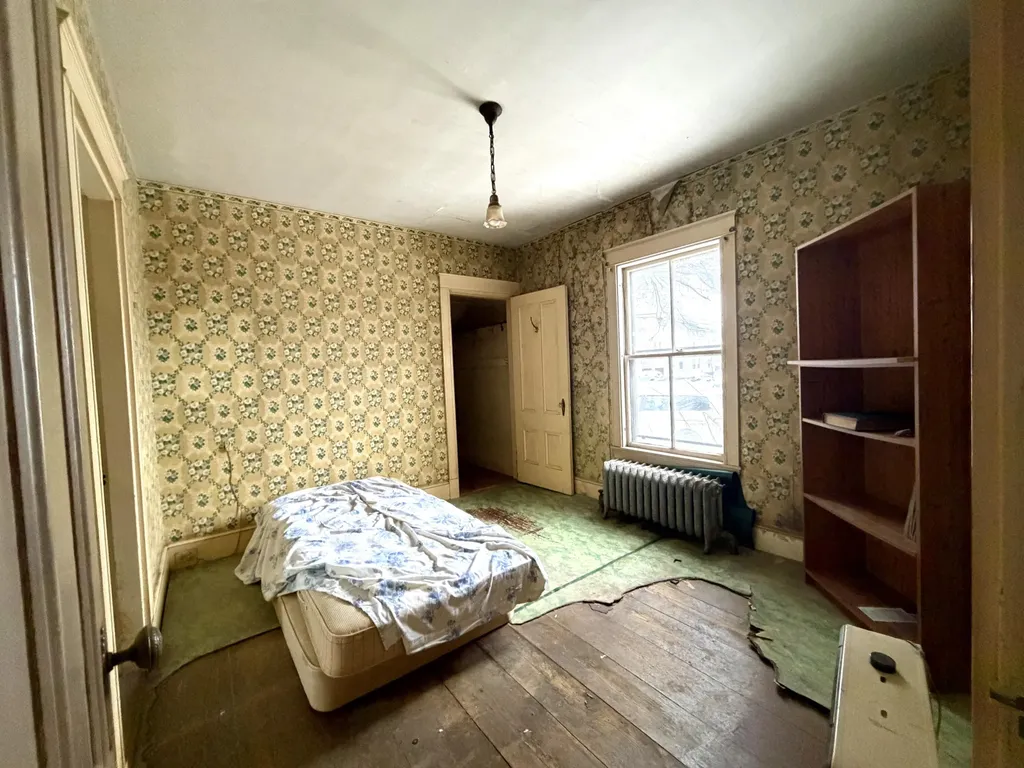 22 Berkeley Street Westbrook ME 04092
