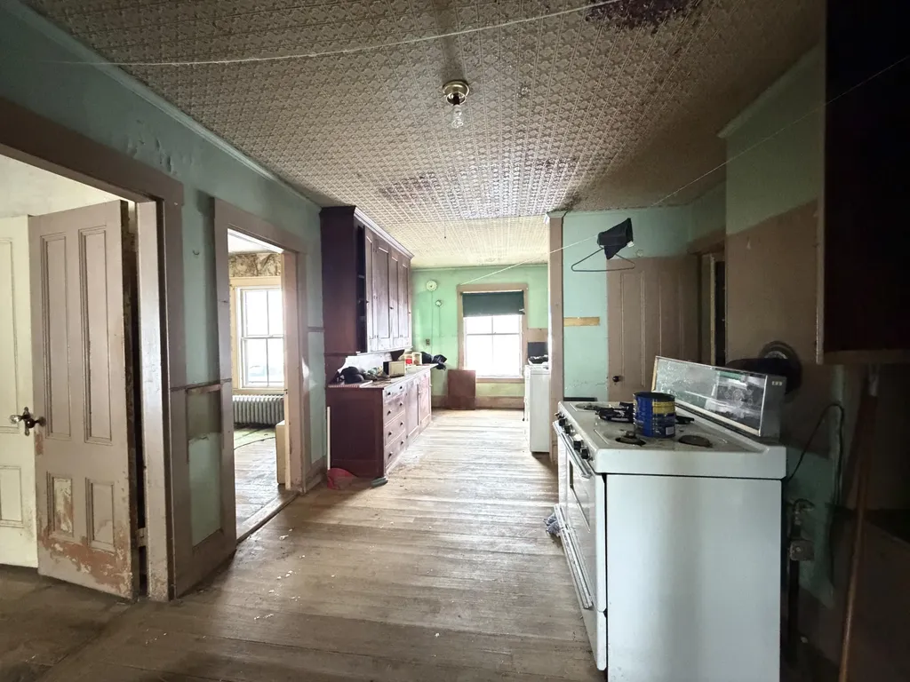 22 Berkeley Street Westbrook ME 04092