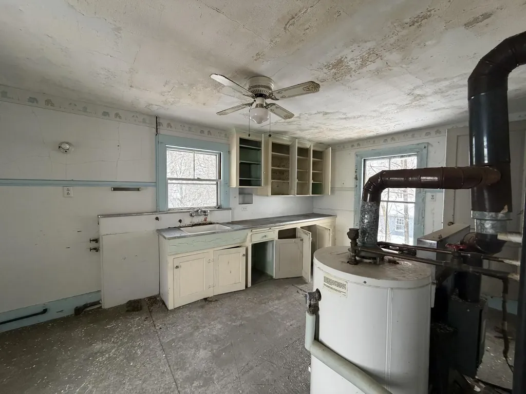 22 Berkeley Street Westbrook ME 04092