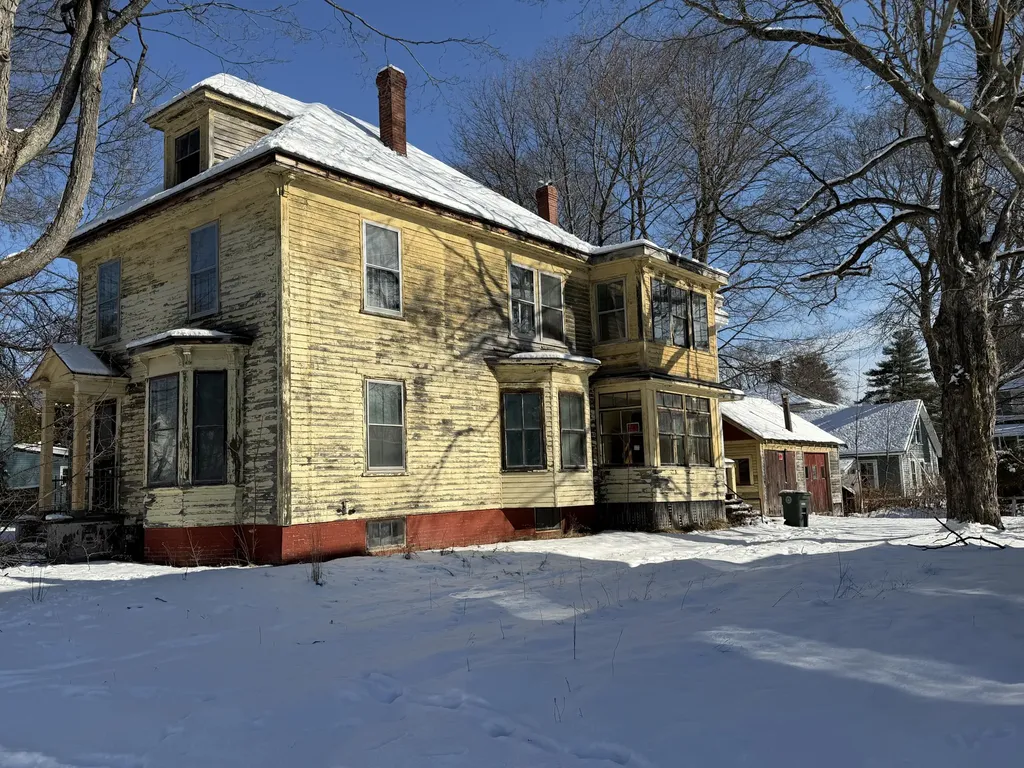 22 Berkeley Street Westbrook ME 04092