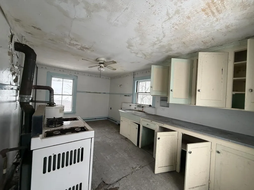 22 Berkeley Street Westbrook ME 04092