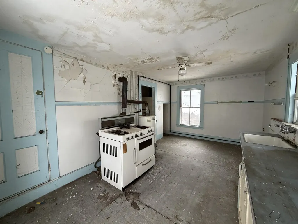 22 Berkeley Street Westbrook ME 04092