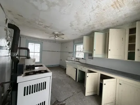 22 Berkeley Street Westbrook ME 04092